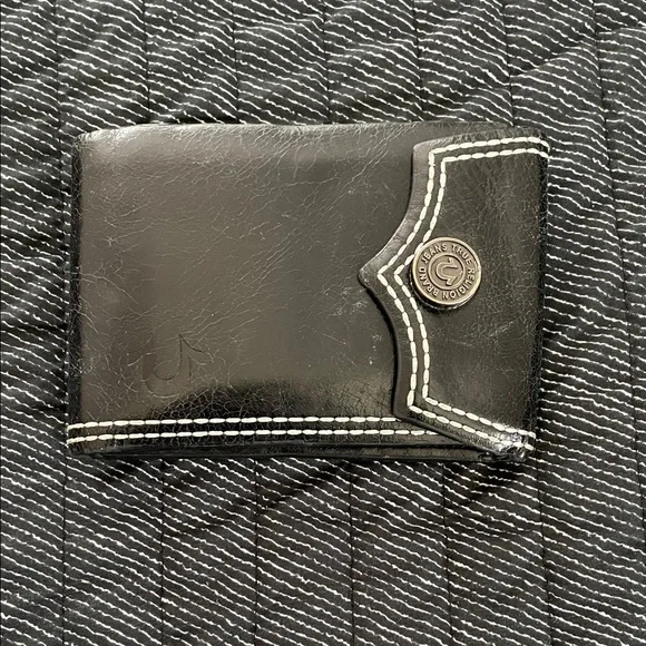 Vintage Leather Diesel Striped Green Wallet and Black True Religion Wallet Set - Picture 6 of 11